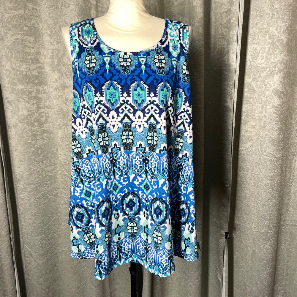 Women’s XL New Directions Blue/Green/White Top